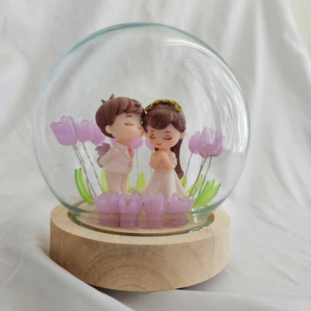 The Flair Store™ Romantic Couple in Tulip Flowers LED Night Light Crystal Ball Lamp With Wooden Base