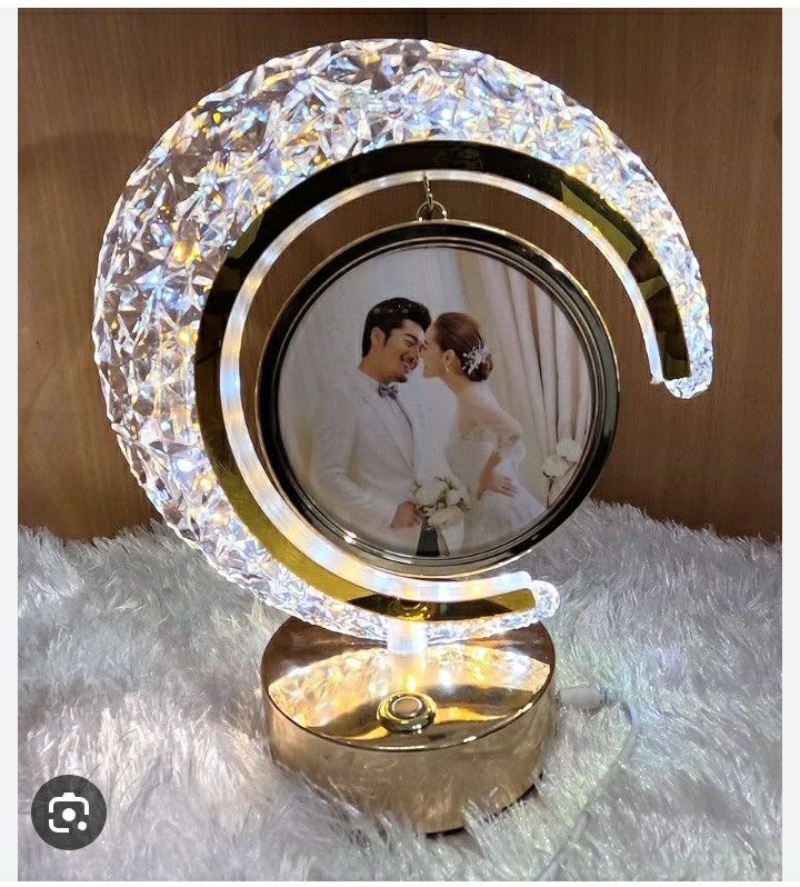 The Flair Store™ Half Moon Crystal LED Light  with Heart Shape Photo Frame| Valentines Gift| Anniversary Gift | 3Level Brightness | USB Powered | Touch Control.